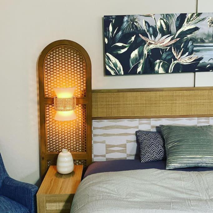 Seashore Waikiki Studio 1 Block From A Beach No Resort Fees ホノルル エクステリア 写真