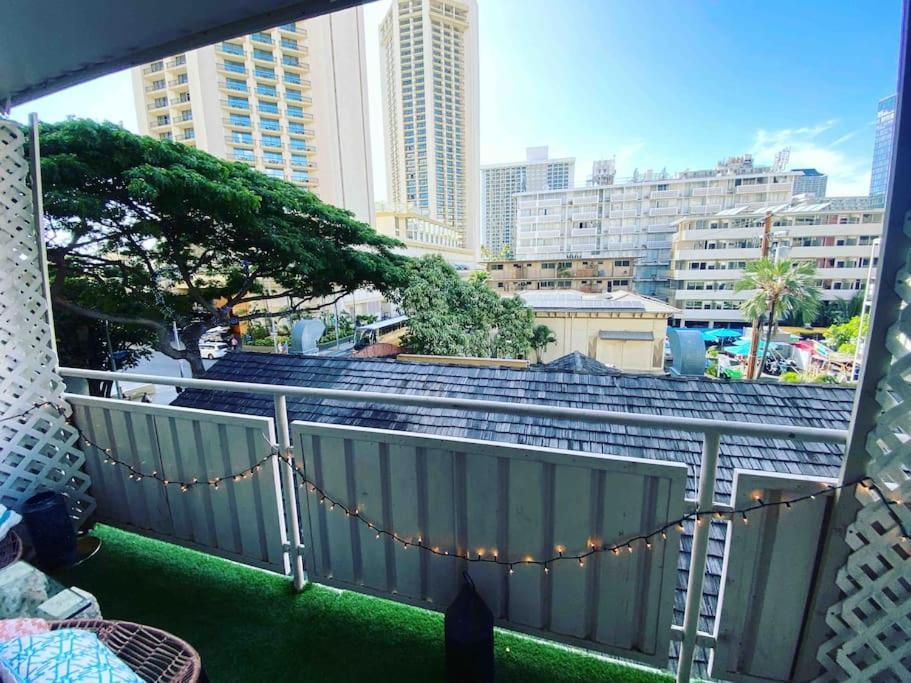 Seashore Waikiki Studio 1 Block From A Beach No Resort Fees ホノルル エクステリア 写真